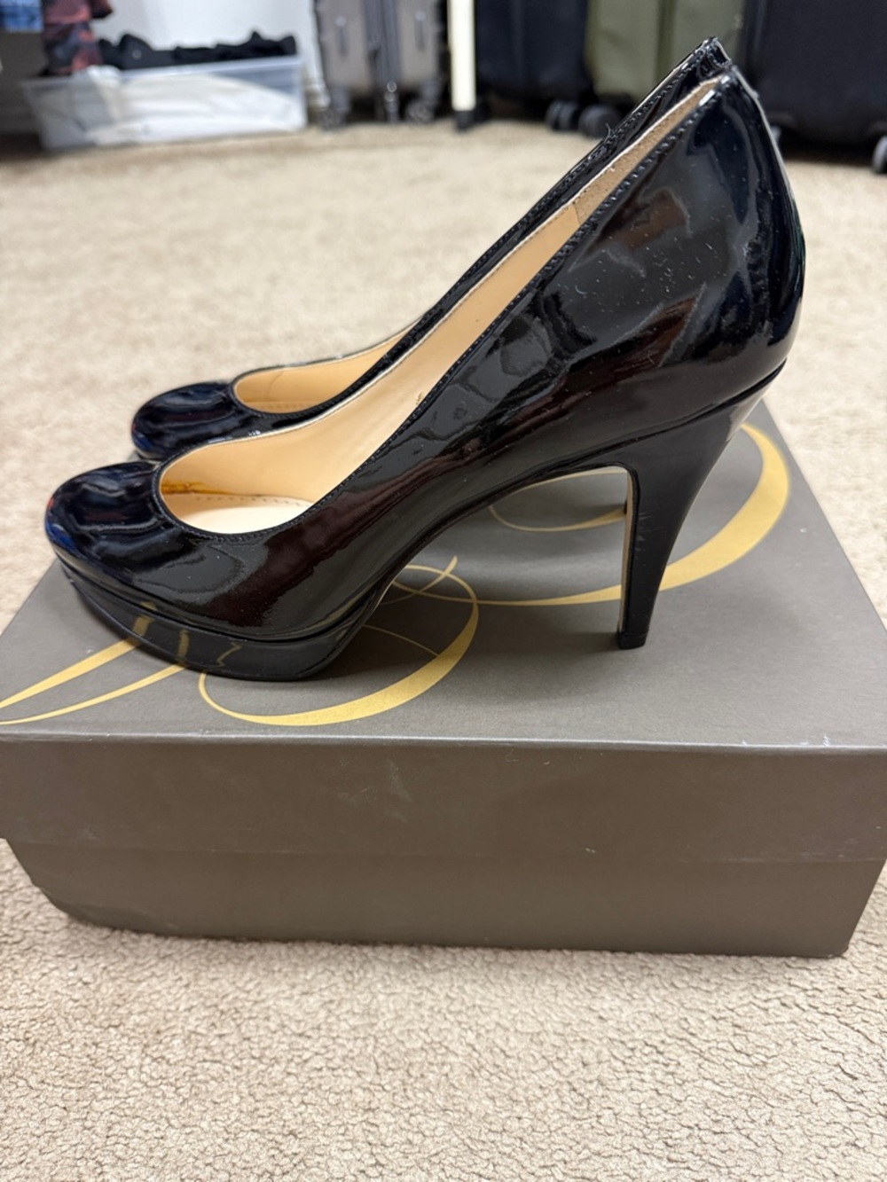 Enzo Angiolini Black Patent Round-Toe High Platform Heels Size 8